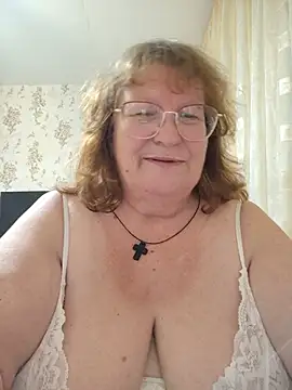 Chat +18 de TATSI23 ao vivo