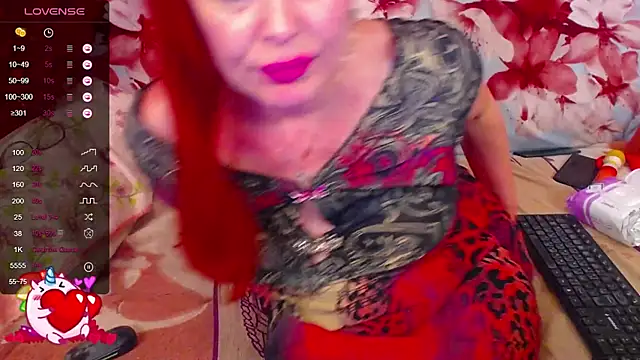 hotzlata's Live XXX Chat