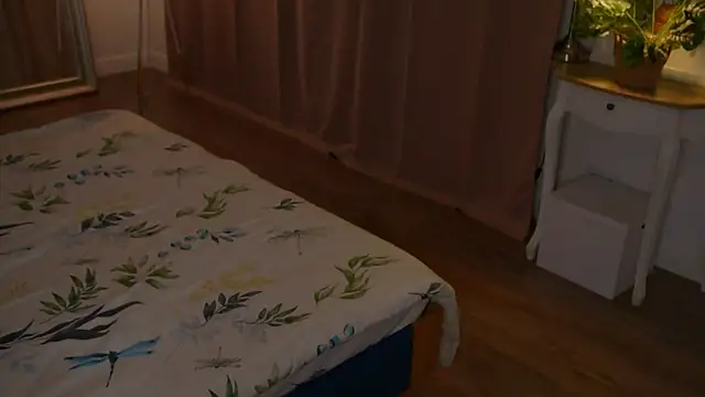 sophiyou XXX чат на живо