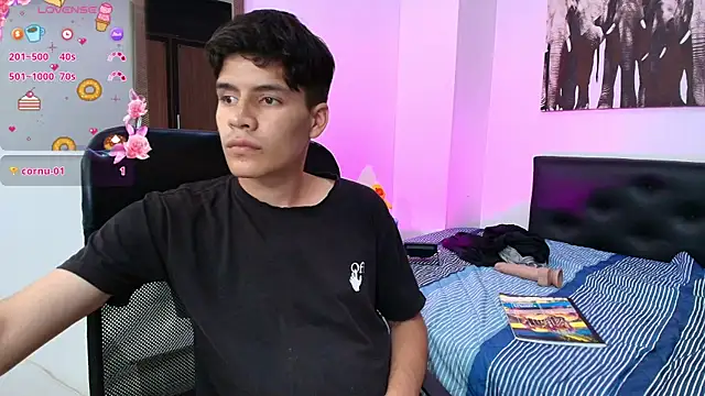 Jacob5_ Live XXX-chat