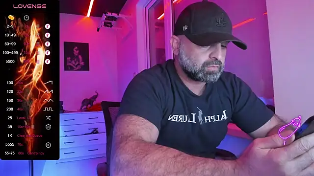 Онлайн чат XXX HAIR-MAN