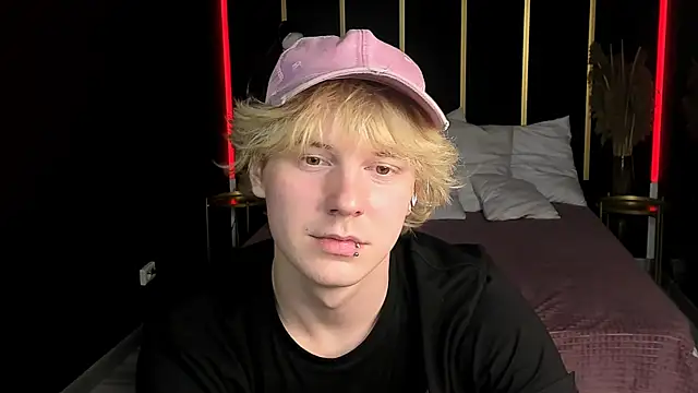 Chat XXX en directo de Benjamin_Harris