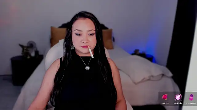 Chat +18 de emilydolshe2 ao vivo