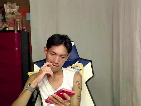riks_tyler 现场XXX聊天
