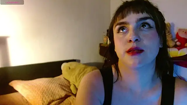 collette_beaufoy_ Adlı Modelin Canlı XXX Sohbeti