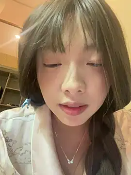 YY-1-1-1 – Live XXX-chat