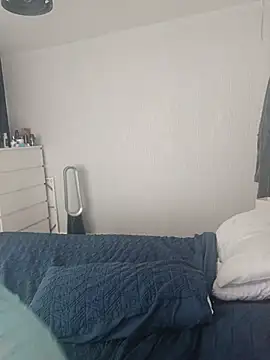 BellaUkCurvy – webcam-show