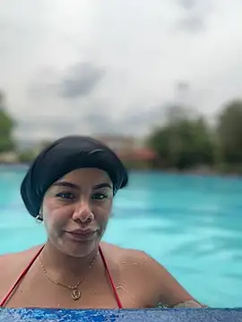 Issane_Peru Live XXX-chat