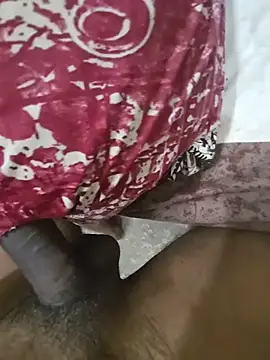 saurabh5272's Live XXX Chat