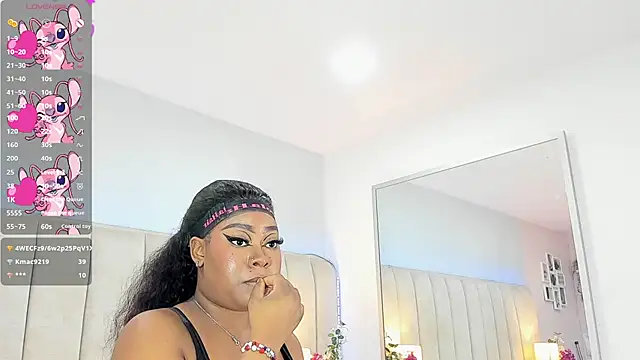 XXX chat uživo modela TriexiMars