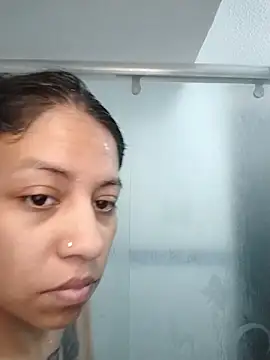 Tiphanydirty3 Adlı Modelin Canlı XXX Sohbeti