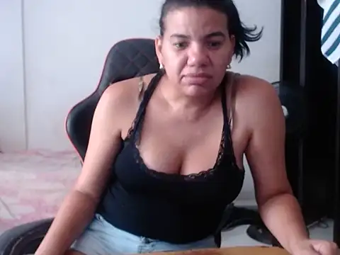 Czat XXX na żywo – Adriana_0312