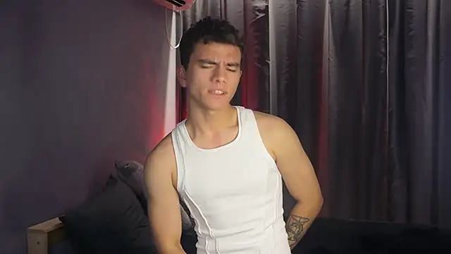 Chat XXX ao vivo de Just_Max02