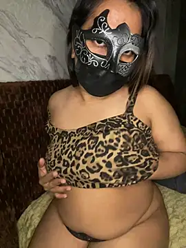 LioraWance Chat XXX live