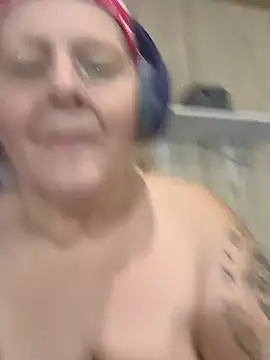 DavisDesires' Live XXX Chat