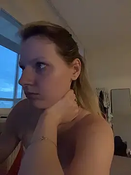 MaryHiggins' Live XXX Chat
