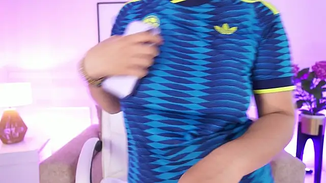 VioletJoness_ live XXX chat