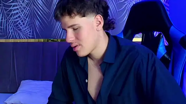 Chat XXX Live SEXYBOY_VC