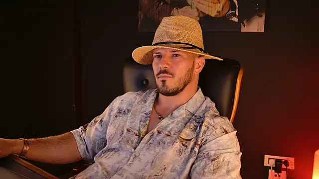 Show modela AngeloEric na web-kameri