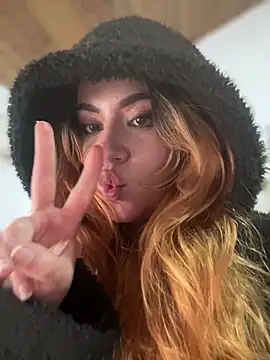 NikkiNix live XXX chat