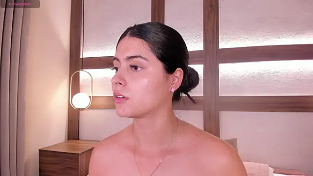 SarhaVega's Live XXX Chat