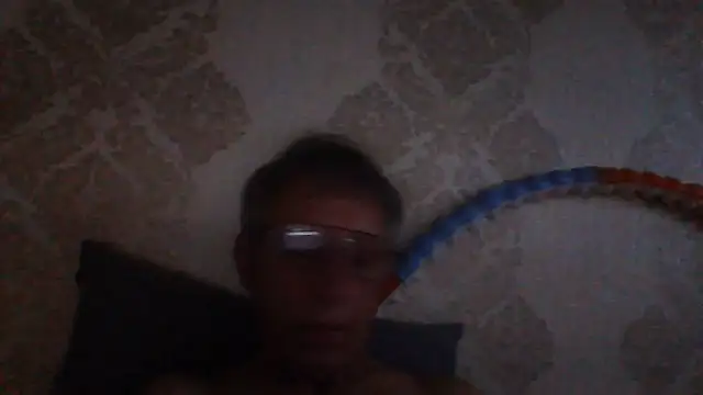 BobbyXRoyal Adlı Modelin Canlı XXX Sohbeti