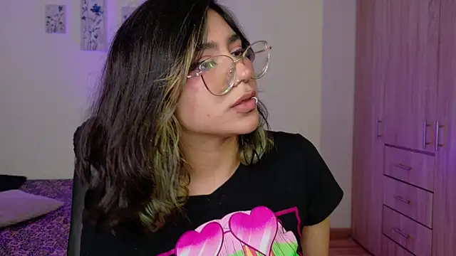 Chat +18 de Alejaa_storm ao vivo