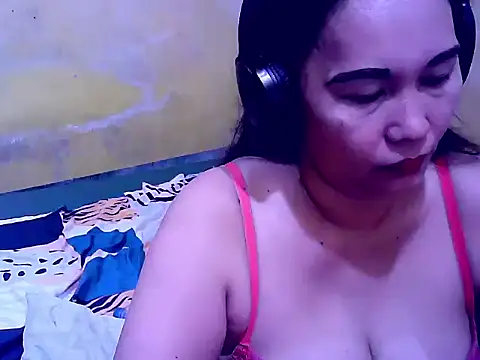 SweetMoonlight Live XXX Chat
