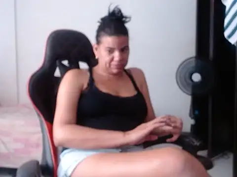 Adriana_0312 Chat XXX live