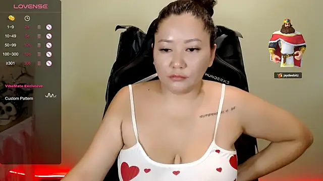 LisaAsianFlower live XXX chat