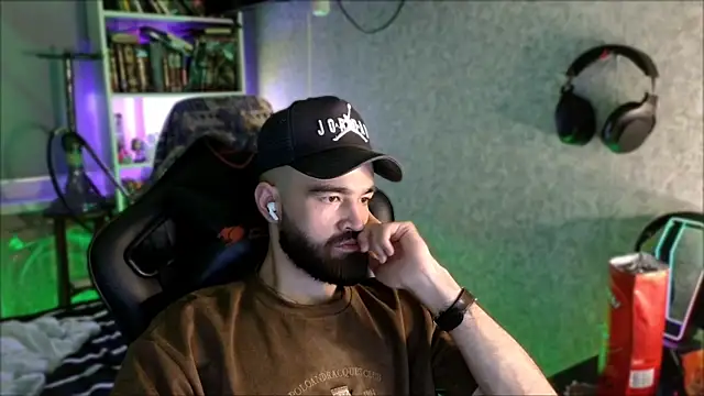 Онлайн чат XXX _Serious_Man