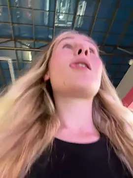 XXX chat uživo modela SiaLater