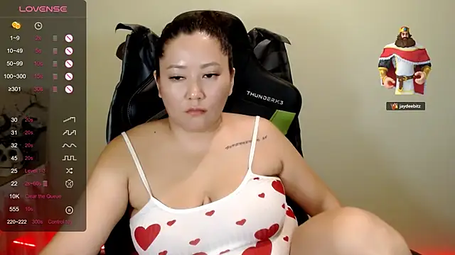 LisaAsianFlower Chat XXX in diretta