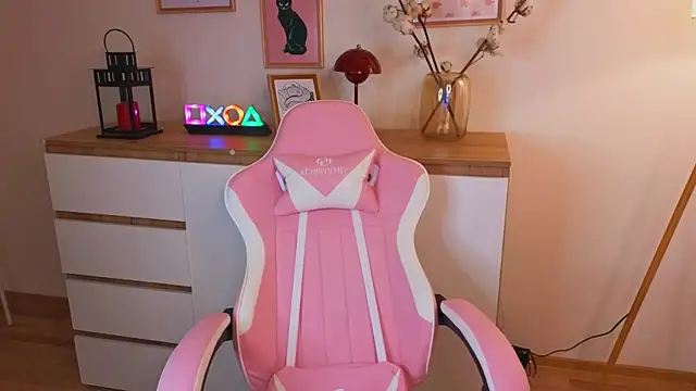 e1v1s – Naživo XXX chat