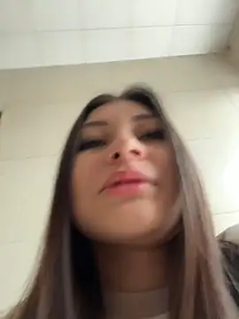 Aylin-fire Chat XXX in diretta