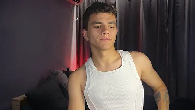 Just_Max02's Live XXX Chat