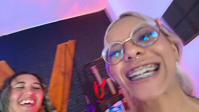 Ariaoficial 라이브 XXX 채팅