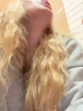 Živý XXX chat kira_mia