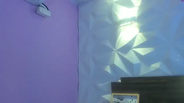 Liana_noa Chat XXX live