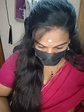 Tamil_Shara Adlı Modelin Canlı XXX Sohbeti