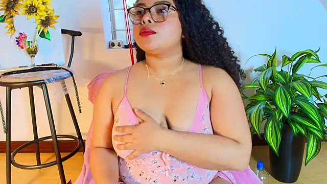 alanaa_gomezz Adlı Modelin Canlı XXX Sohbeti