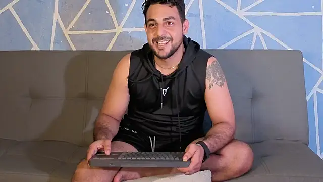 david_oliveira's Live XXX Chat