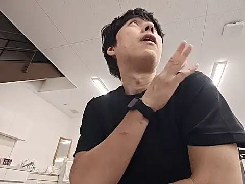whitebriefboyのライブXXXチャット