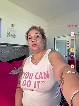 Chat XXX Live ladycreamypr2