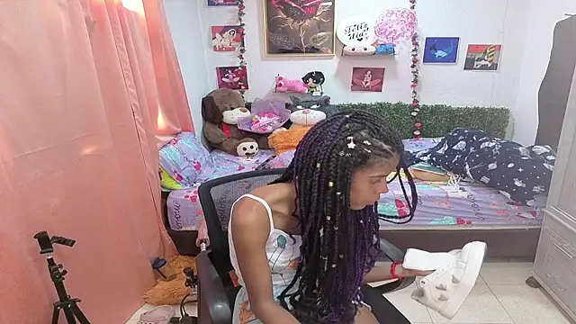 thianahorny's Live XXX Chat