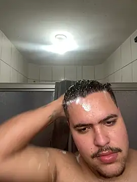 Zbear18's Live XXX Chat