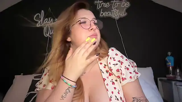 curvy_rosie69 Chat XXX live