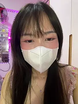 Lov3lily 现场XXX聊天