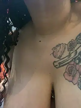 SEXYPRADAxx11's Live XXX Chat