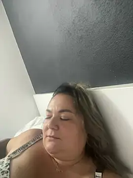 MikyVesela's Live XXX Chat